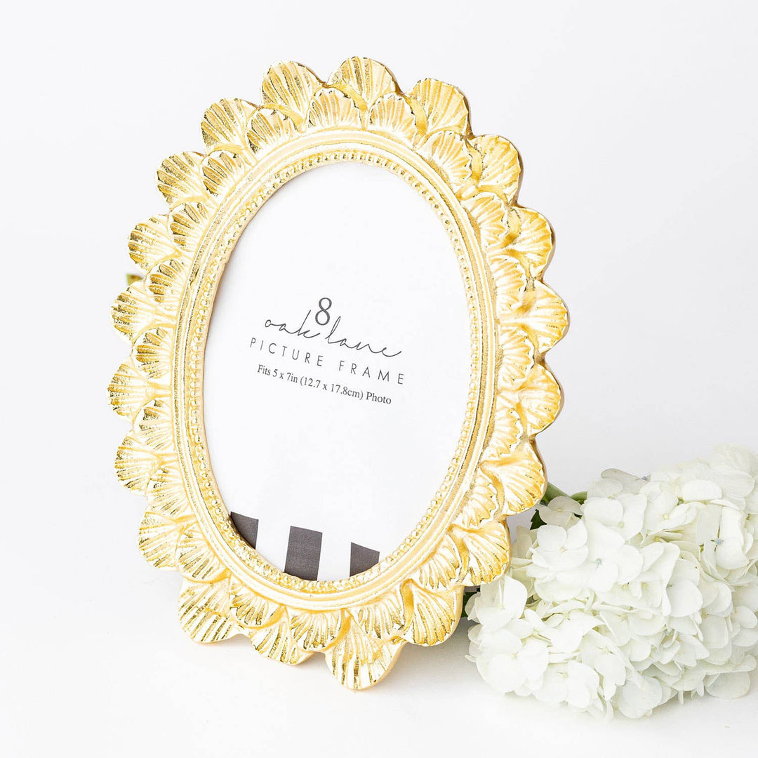 Scalloped Gold Picture Frame
