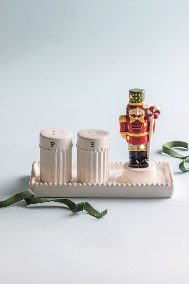 Nutcracker LED Sitter