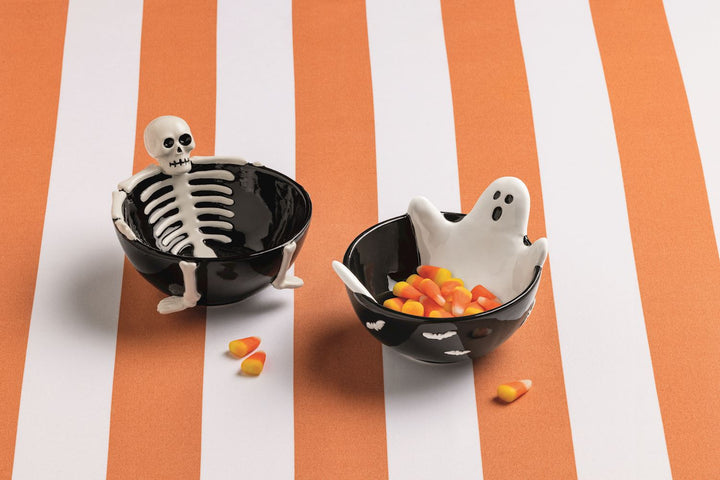 Lounging Tidbit Bowl