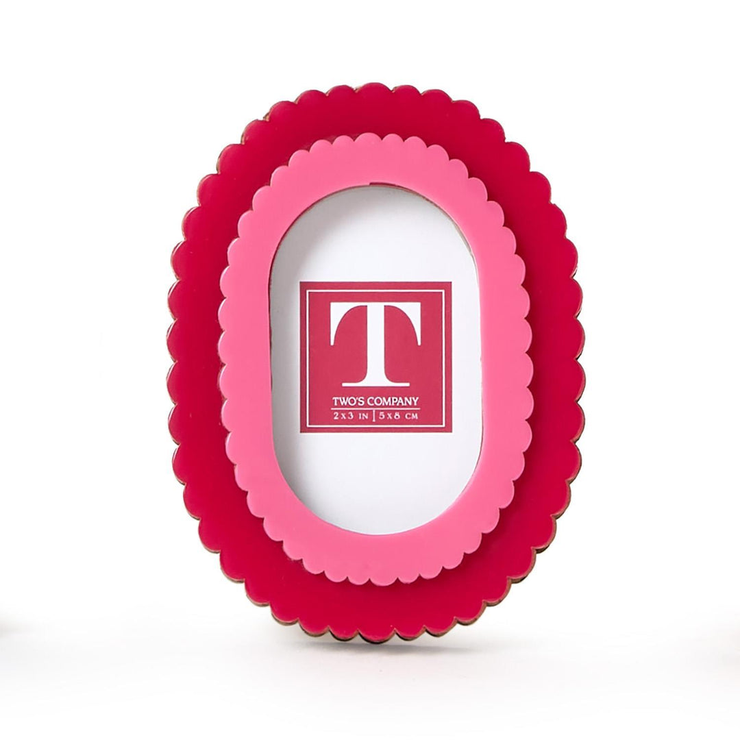 Double Scalloped Photo Frame