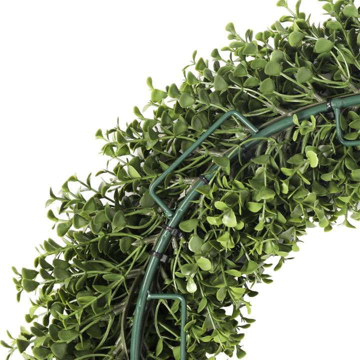 Boxwood Wreath, UV 19"