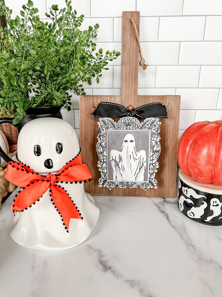 Mini Gallery Square Baroque Ghost Charm