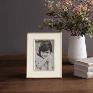 Frame Encanto Cream 4 x 6